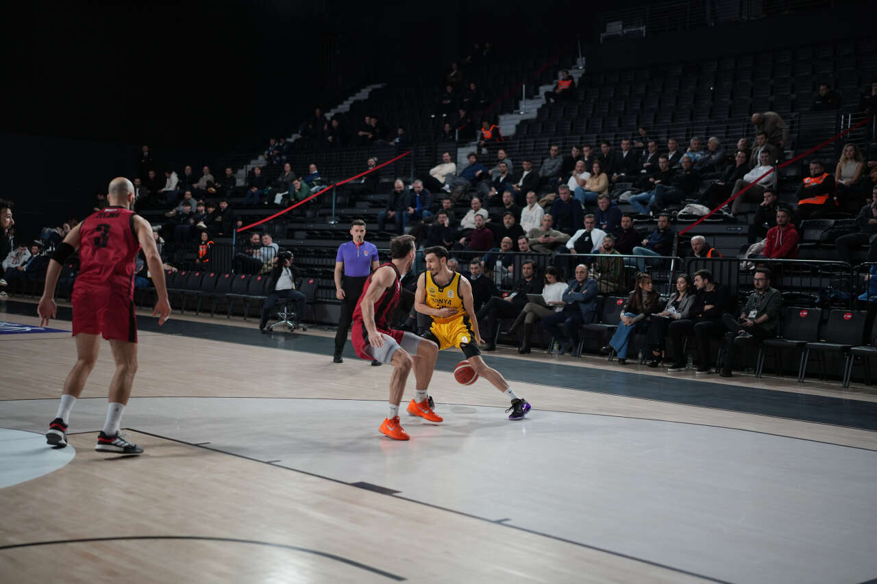 konya-buyuksehir-belediyespor-kupada-finale-yukseldi