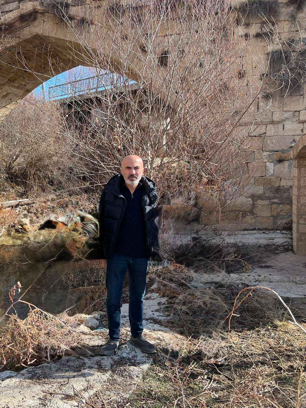 kar-yagdi-ciftcinin-yuzu-guldu