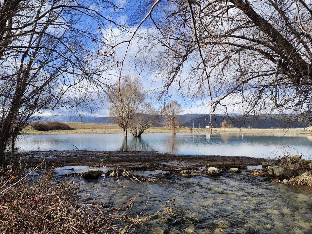 kar-yagdi-ciftcinin-yuzu-guldu