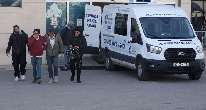 15-yasindaki-efe-zeytinlikte-olu-bulundu