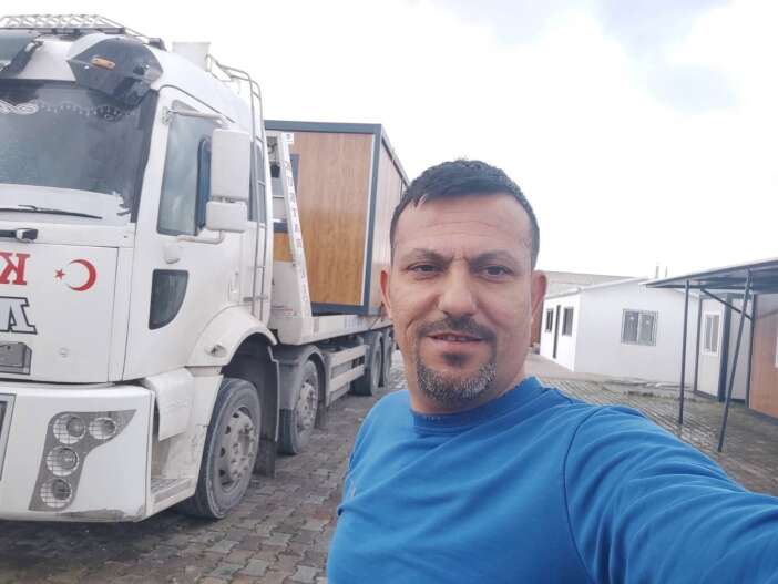 elektrik-diregine-carpan-otomobildeki-huseyin-demir-hayatini-kaybetti