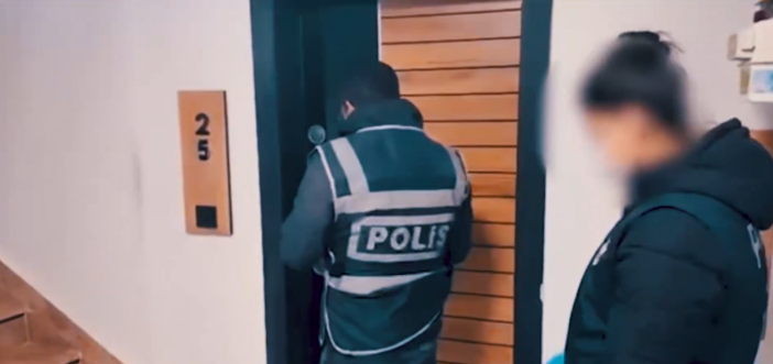 konya-dahil-37-ilde-siber-dolandiricilik-operasyonu-259-kisi-yakalandi