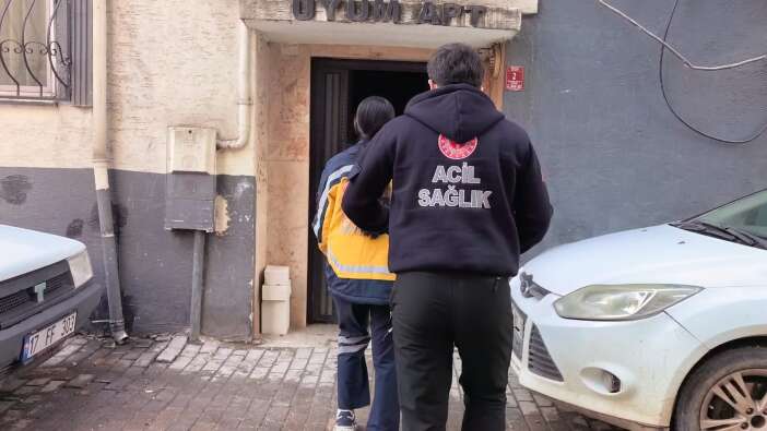 evinin-kapisi-acikti-iceride-olu-bulundu