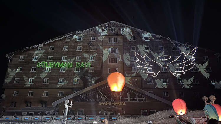 78-vatandasimiz-hayatini-kaybetmisti-grand-kartal-otel-yangininin-1nci-yili