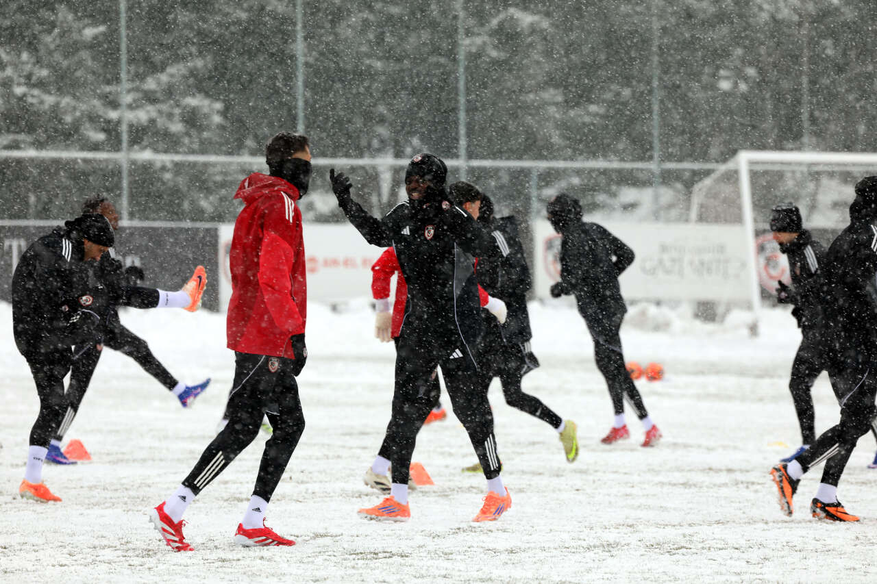 burak-yilmazdan-konyaspor-maci-oncesi-net-mesaj