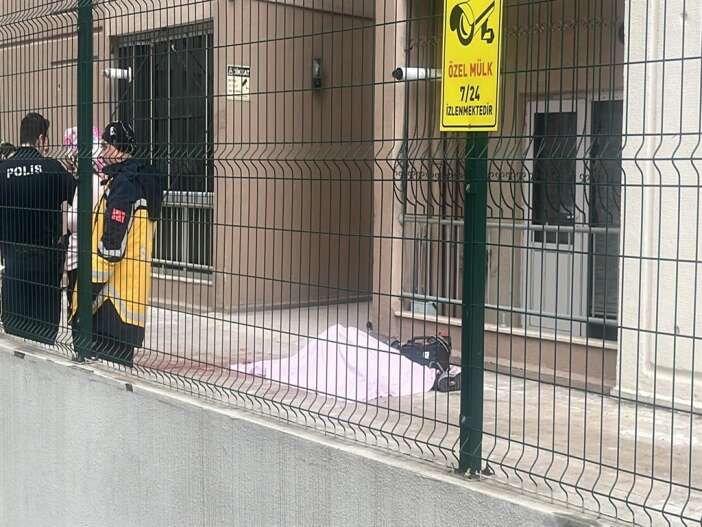 ev-kiralama-bahanesiyle-emlakciya-dehseti-yasatti-hayatini-kaybetti