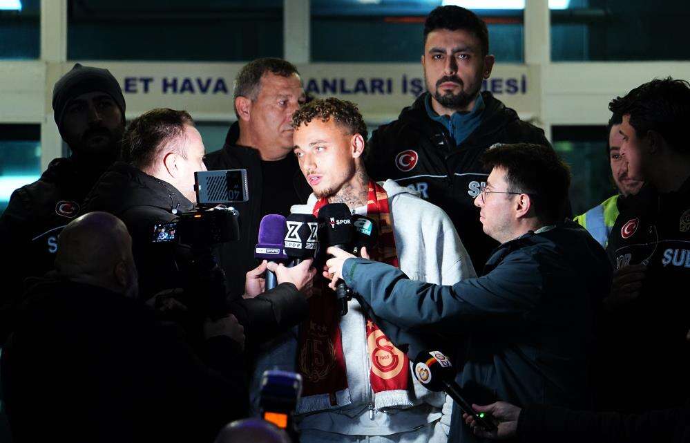 galatasarayin-yeni-transferi-sehre-geldi-iste-ilk-sozleri