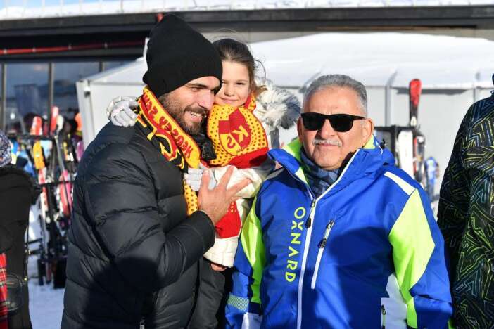 erciyes-yerli-ve-yabanci-turistlerle-doldu-konyada-da-akin-var