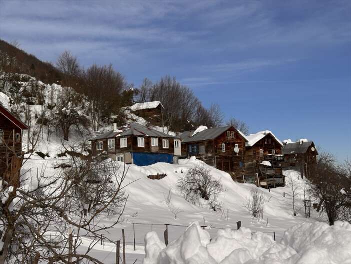 kastamonu-tarih-kokan-ahsap-evler-karla-kaplandi