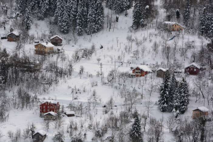 kastamonu-tarih-kokan-ahsap-evler-karla-kaplandi