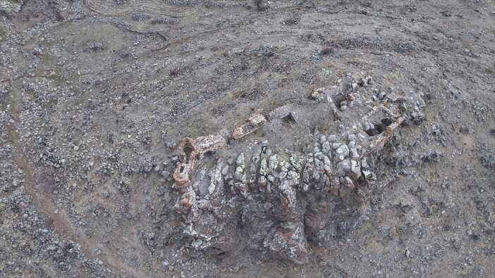 kaya-uzerine-kurulu-1000-yillik-murtaza-kalesi-zamana-meydan-okuyor