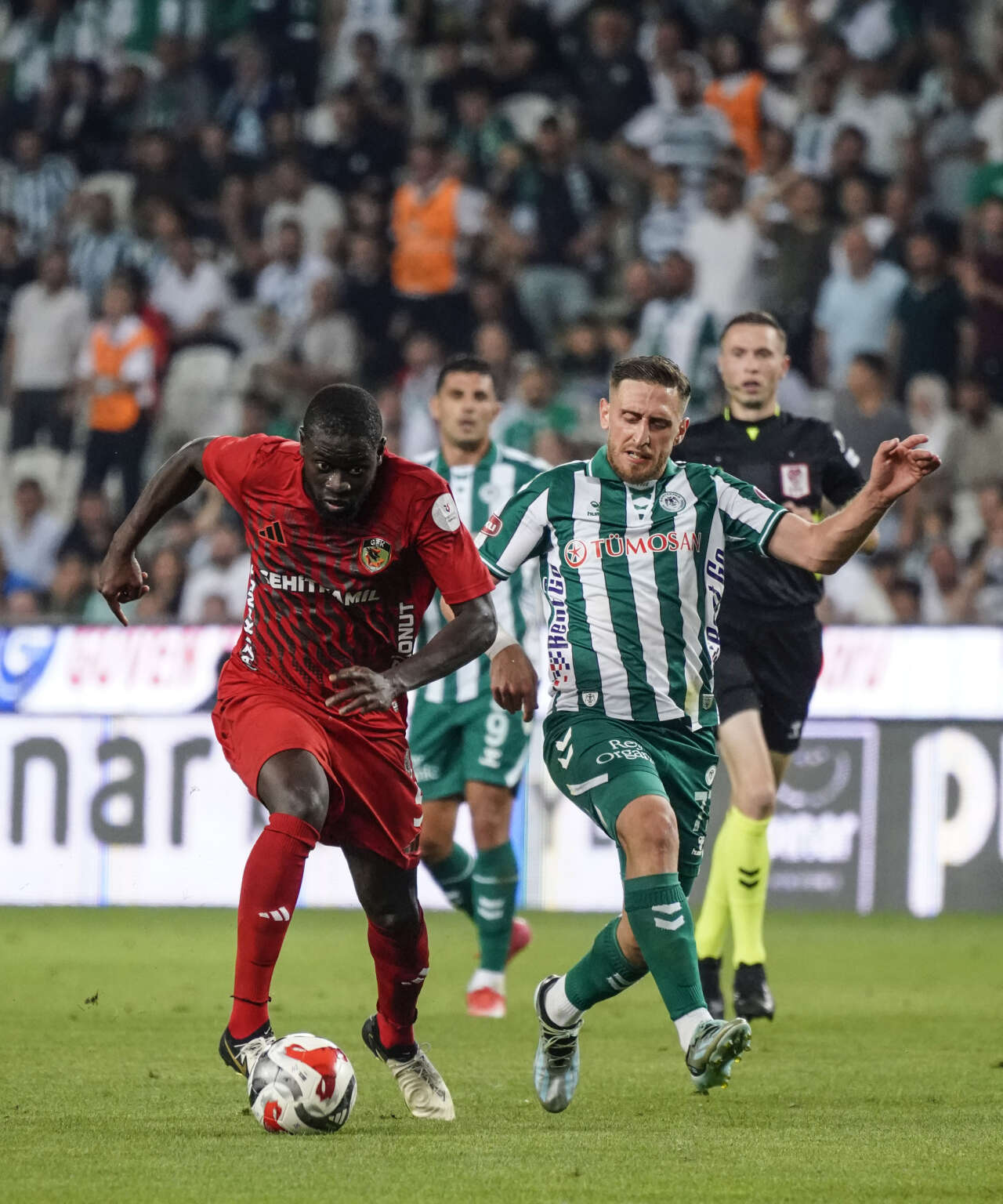 konyaspor-gaziantep-fk-rekabetinde-denge-dikkat-cekiyor