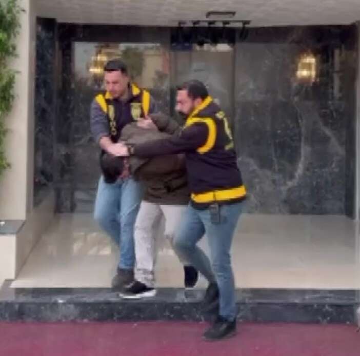 17-yasindaki-cocuk-cevrimici-oyun-yuzunden-dehseti-yasadi