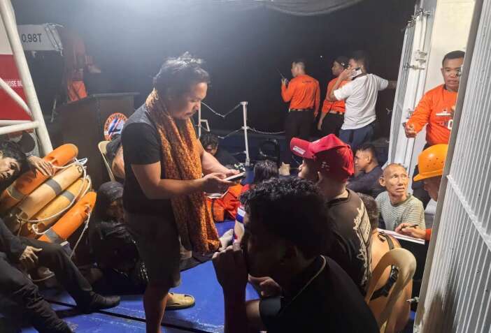 feribot-batti-15-kisi-olu-43-kisi-kayboldu