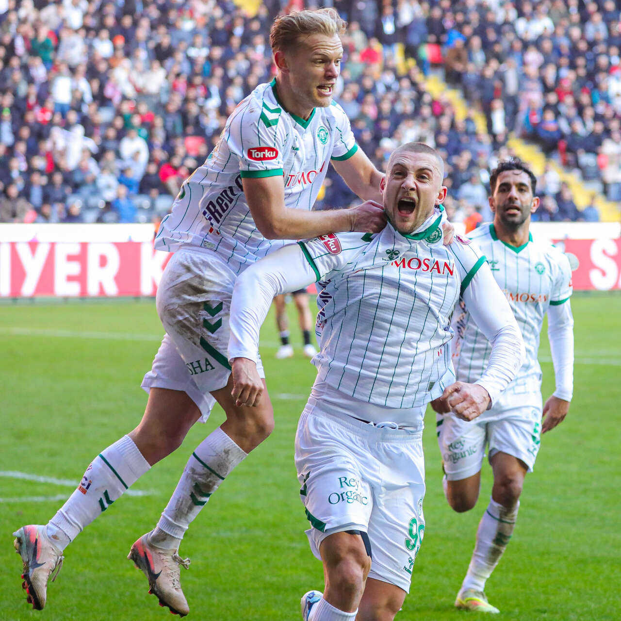 konyasporlu-adil-demirbagdan-konya-kumeye-tezahuratlarina-cevap