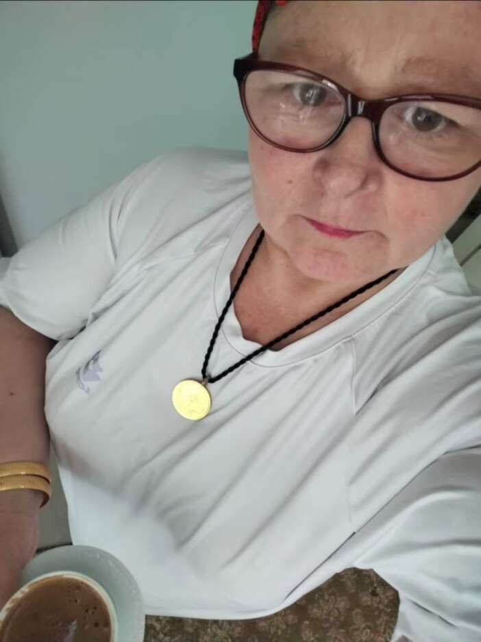 is-cikisi-evine-giden-kadin-karanlik-sokakta-can-verdi