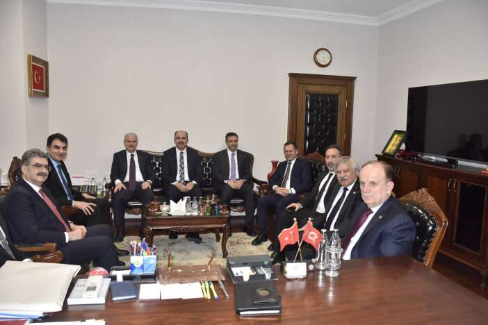 konya-heyeti-msbnin-kapisini-caldi