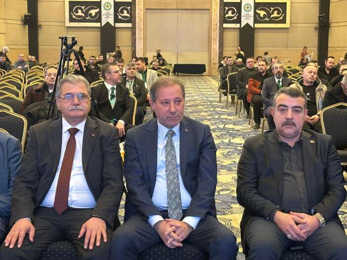 konyadaki-bir-esnaf-odasinda-yillarin-baskani-kaybetti