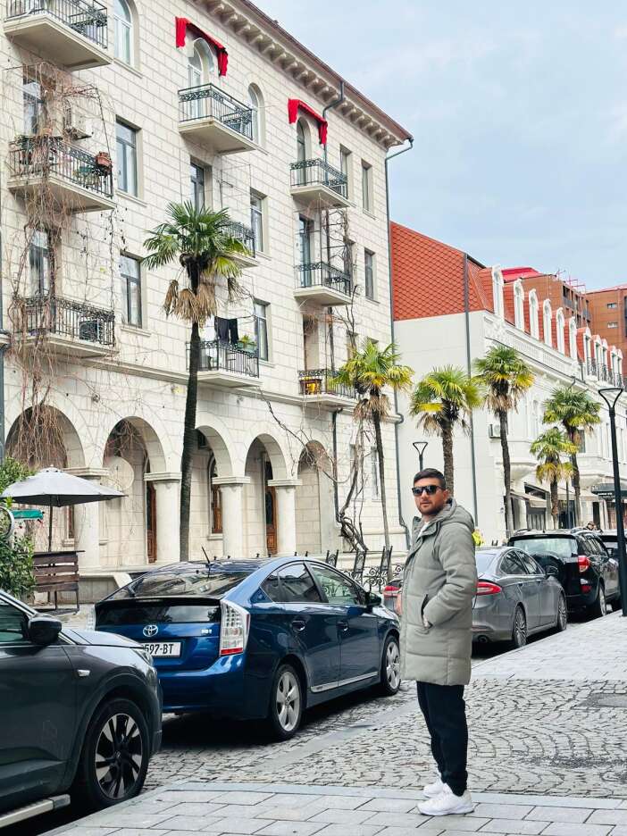 konyali-otomobil-tutkunu-serce-ile-sinirlari-asip-gurcistana-uctu