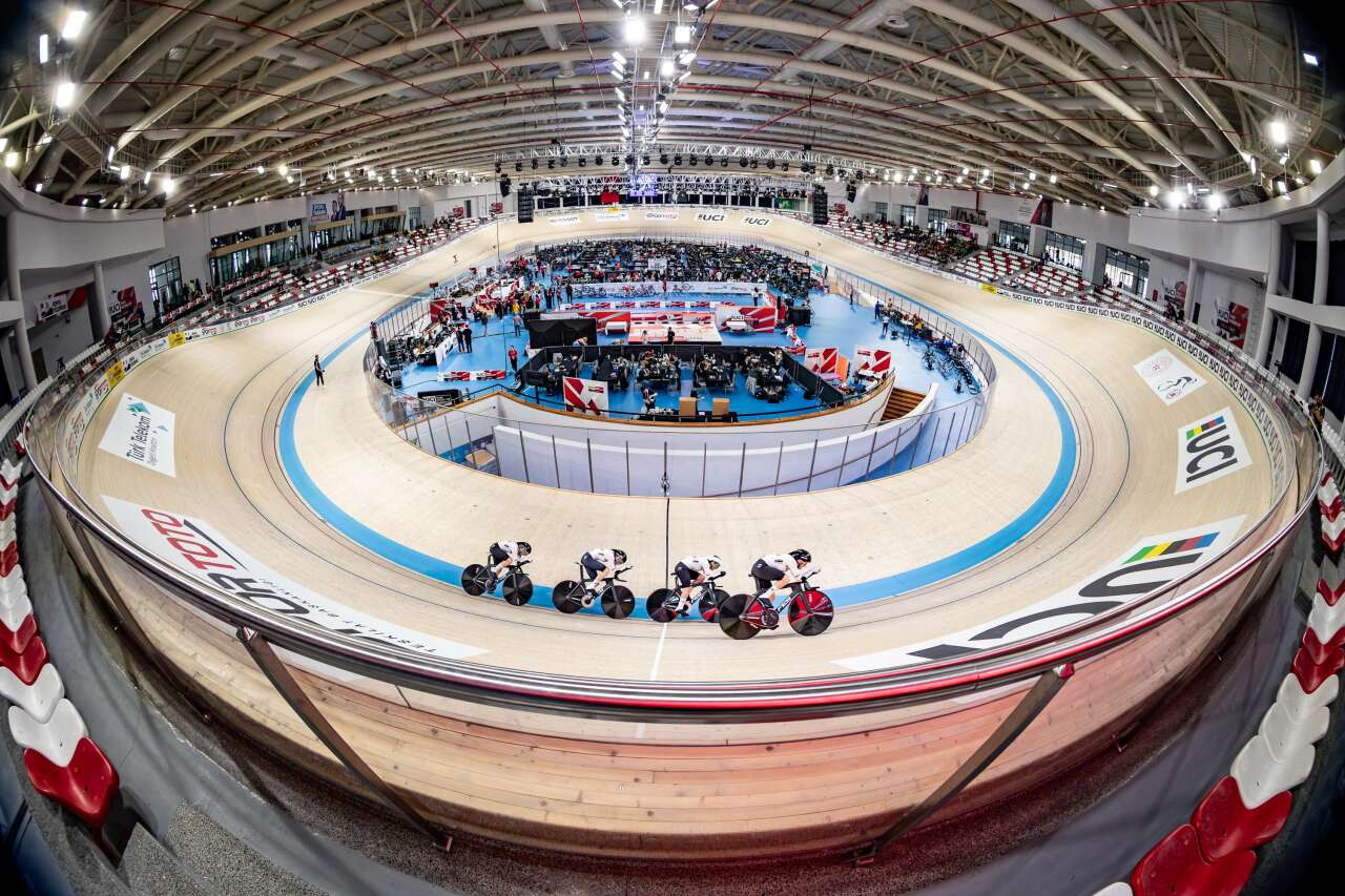 avrupanin-en-hizli-pedallari-konyada-baskan-altay-sporseverleri-davet-etti