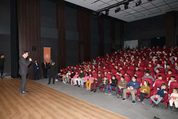 karatay-belediyesinden-yariyil-tatiline-kultur-dopingi