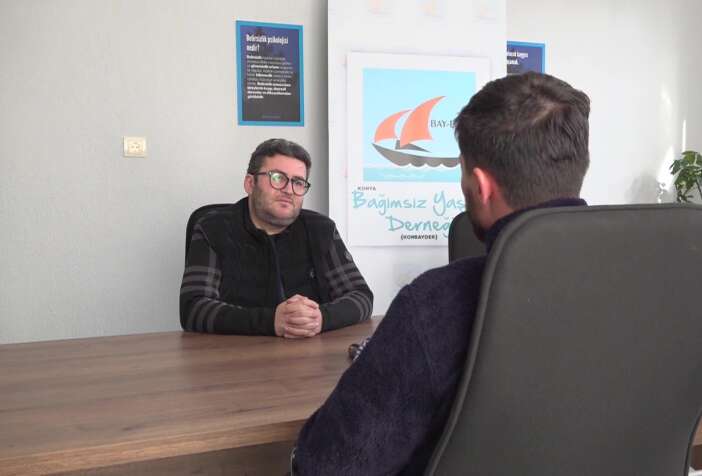 konyada-hayatlari-degisen-2-genc-simdi-baskalari-icin-savasiyor