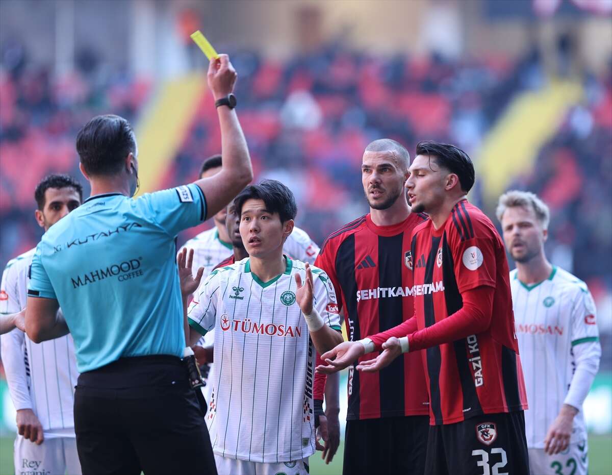 konyaspor-karsisinda-6-sari-kart-goren-gaziantep-fkya-ceza-yolda