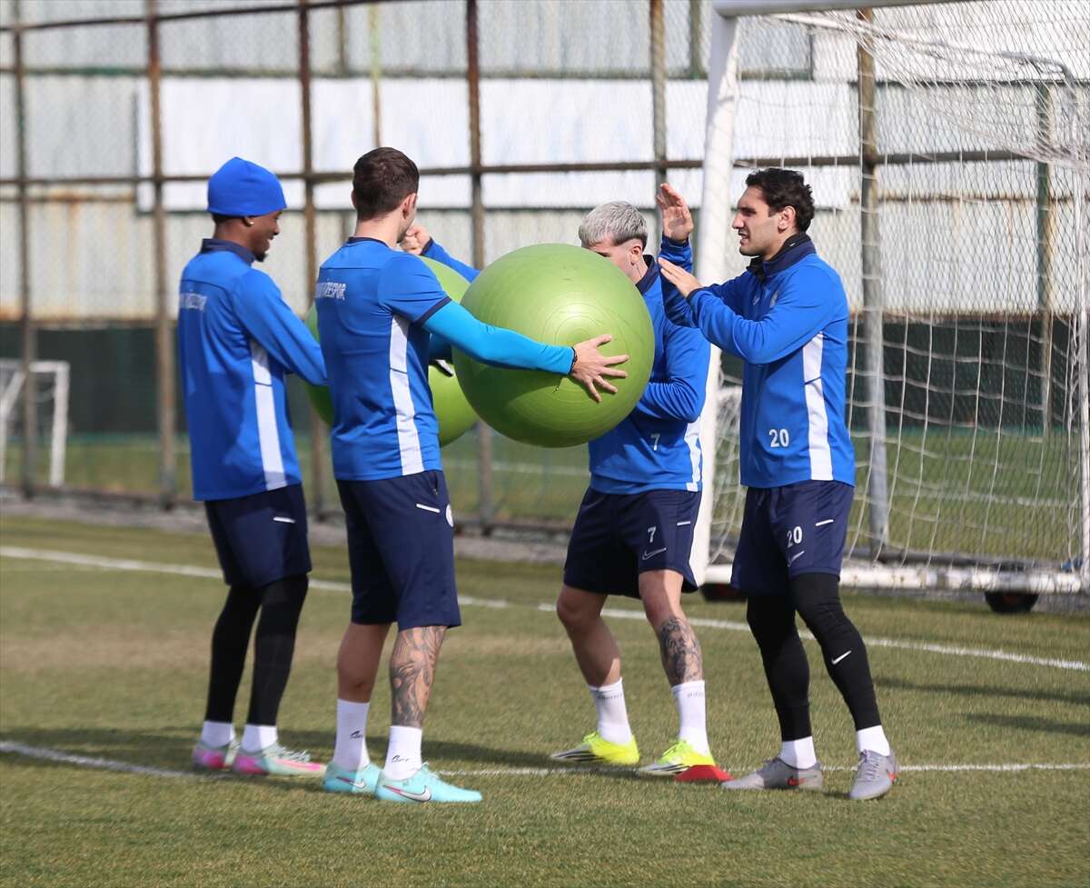 recep-ucar-hakem-sansinin-yanimizda-olmadigi-maclar-oynuyoruz