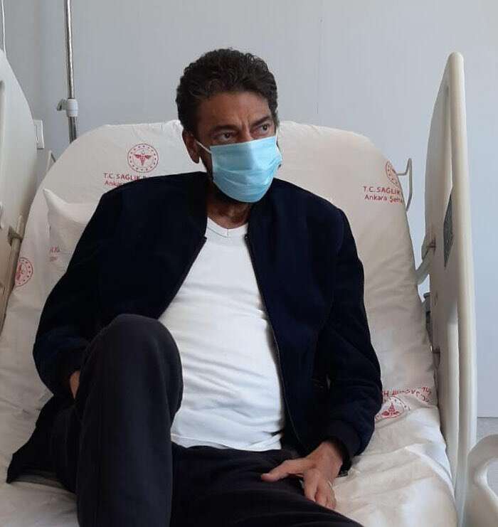 sanatci-hakan-tasiyan-yogun-bakima-kaldirildi