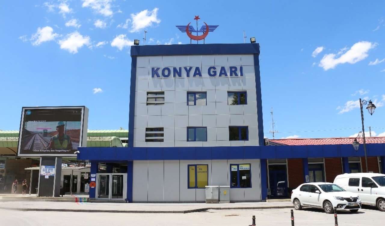 hizli-trenle-konyaya-gelen-avukatin-valizinden-1-kilo-uyusturucu-cikti