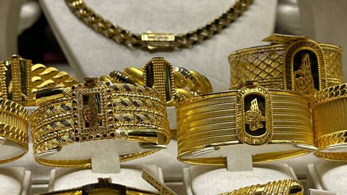 konya-piyasalarinda-hareketli-saatler-altin-ve-gumus-dususe-gecti