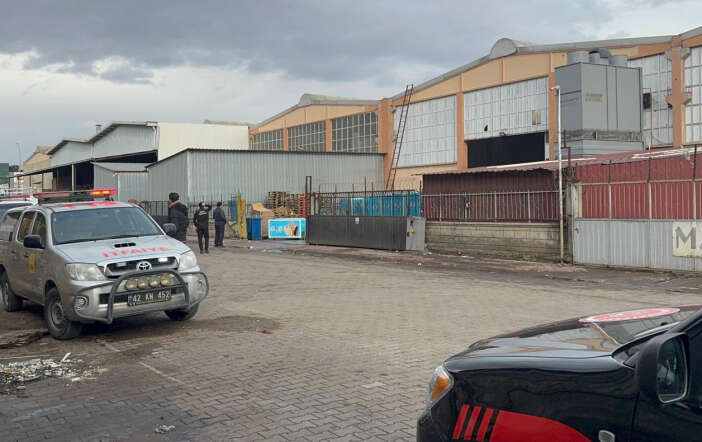 konyadaki-dondurma-deposunda-amonyak-panigi