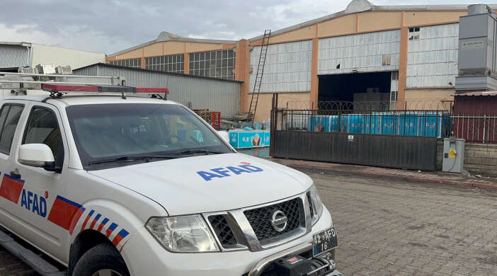 konyadaki-dondurma-deposunda-amonyak-panigi