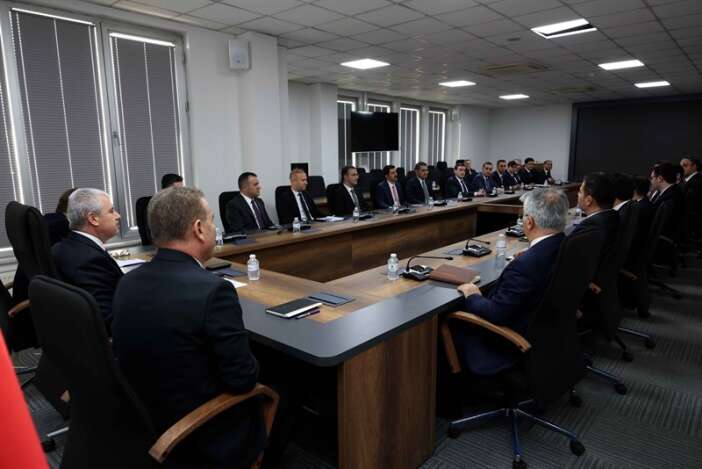 konyanin-kaymakamlari-vali-akin-baskanliginda-toplandi