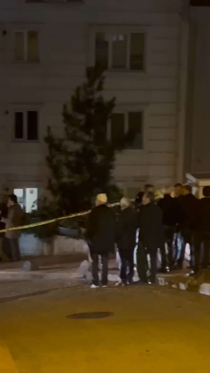 once-oglunu-sonra-kendini-oldurdu