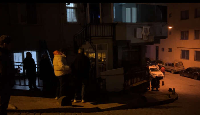 once-oglunu-sonra-kendini-oldurdu