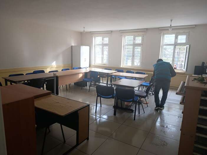 yukumluler-konya-seydisehirde-okullar-icin-kollari-sivadi