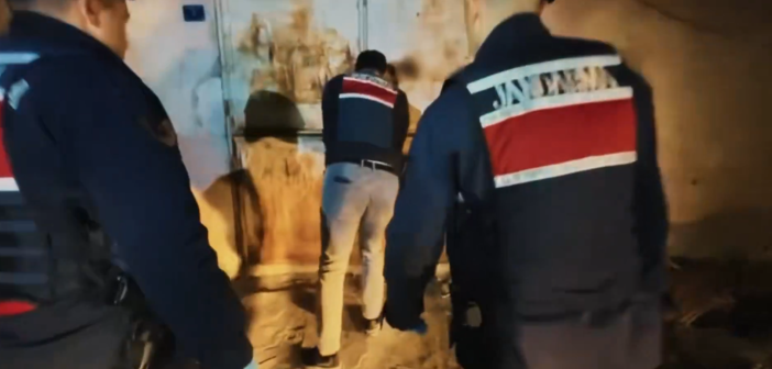 konya-dahil-23-ilde-zehir-tacirlerine-darbe-6-milyon-uyusturucu-hap-ele-gecirildi