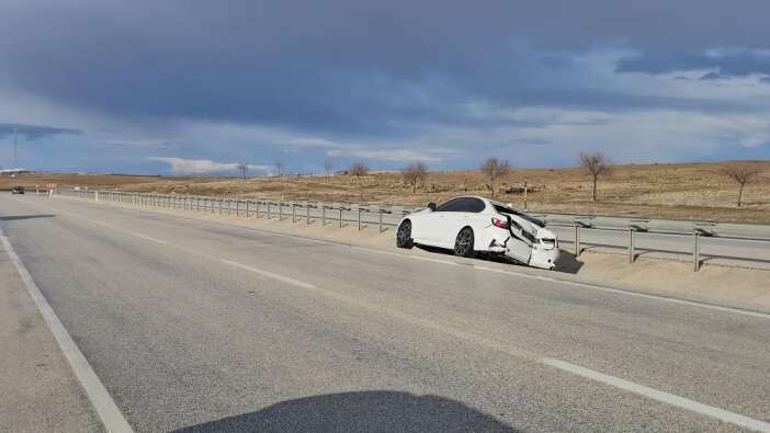 konya-kuluda-firtina-ve-dolu-kazalara-yol-acti