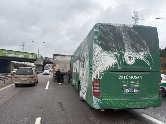 konyaspor-otobusu-istanbulda-kaza-yapti