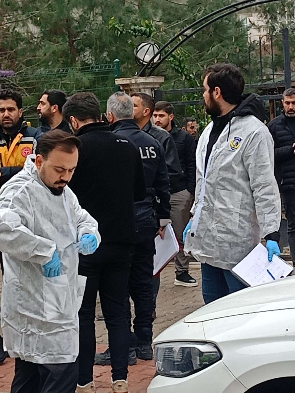 balkondan-dusen-76-yasindaki-turkiye-tunc-hayatini-kaybetti-mardin