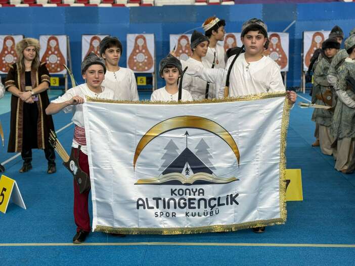 turk-okculugu-sampiyonasi-kutahyada-basladi-konyadan-da-katilim-var