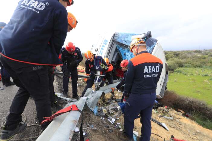 antalyadaki-otobus-kazasinda-olen-9-kisinin-ismi-belli-oldu