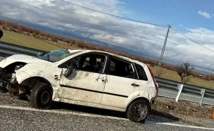 konyada-ayni-noktada-pes-pese-kaza