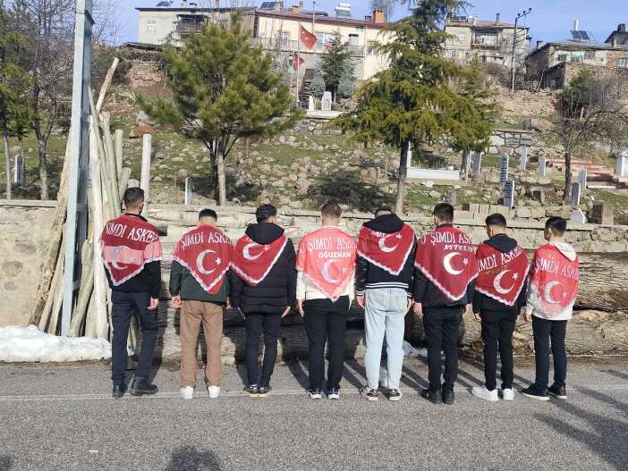 konyali-asker-adaylari-sehitlerini-unutmadi