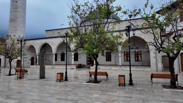 konyanin-ayaga-kaldirdigi-caminin-imami-konustu