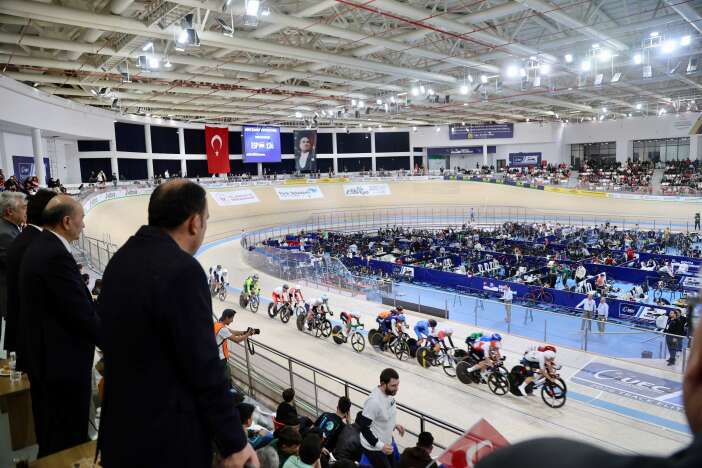 avrupa-bisikletinin-kalbi-konyada-atiyor-dev-sampiyonada-ikinci-gun