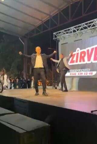 belediye-baskani-kil-payi-kurtuldu-sahne-birden-coktu