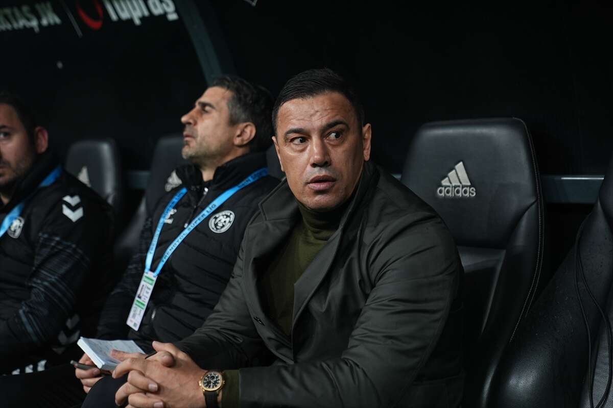 cagdas-atana-bir-tepki-de-umit-ozattan-cok-simariyorsun