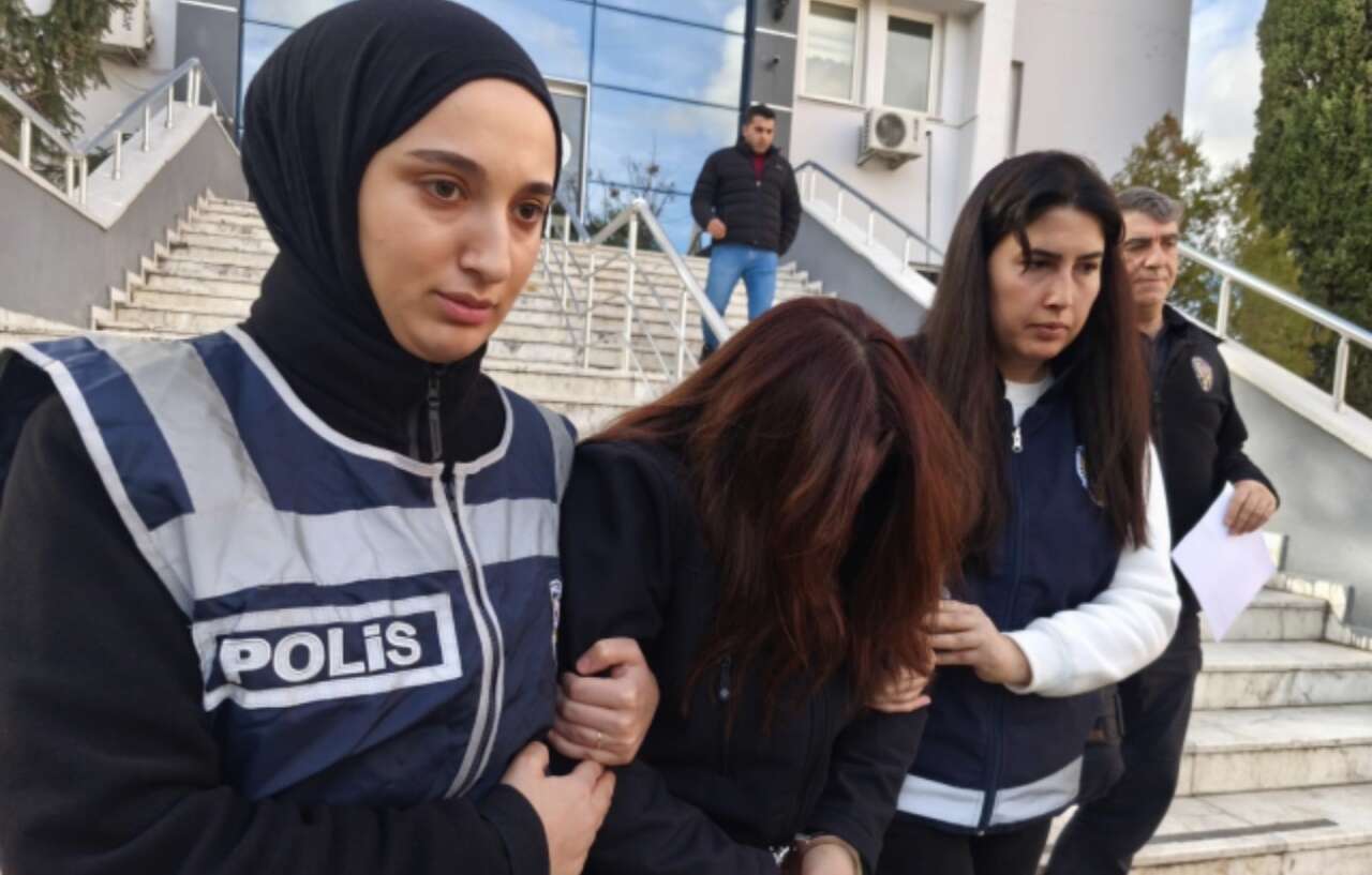 hemsire-skandalinda-yeni-goruntuler-bir-bebegi-daha-darp-etmis